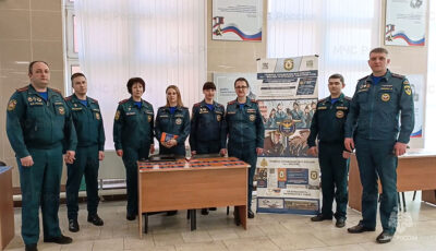 Специалисты московского главка МЧС России приняли участие в Дне открытых дверей Академии ГПС МЧС России
