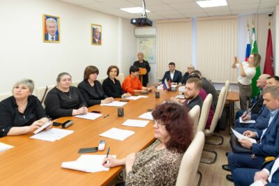 Муниципальные депутаты заслушали отчет руководителей 