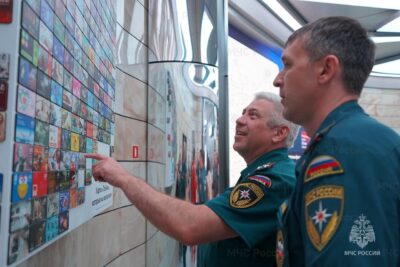 Сотрудники МЧС России посетили масштабную интерактивную экспозицию «Та самая Москва»