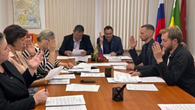 Первым вопросом по повестке дня был рассмотрен отчет об исполнении местного бюджета за первое полугодие 2025 года