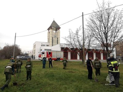 «Огненные ягоды» в честь 35-летия МЧС России