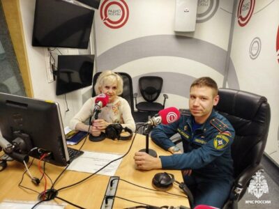 В эфире программы «Горсовет» на Радио Москвы инспектор 1 РОНПР Управления по ЮВАО ГУ МЧС России по г. Москве Константин Никонов