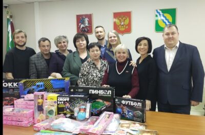 Муниципальные депутаты Некрасовки в городе Москве подготовили подарки для детей, которые находятся на лечении в стационарах