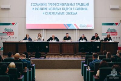 Молодежный совет столичного Главка МЧС России принял участие в заседании Общественной палаты города Москвы