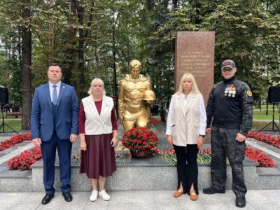 Пусть на нашей земле всегда царят мир, согласие и безопасность!